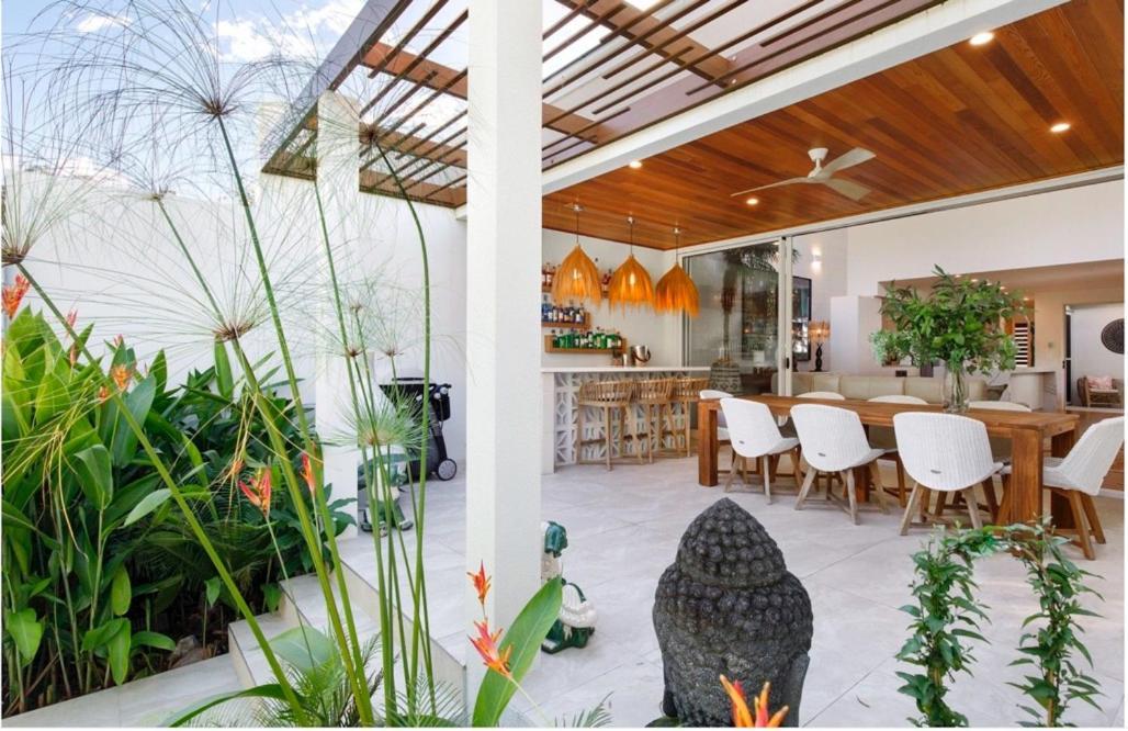 Noosa Villas นูซาวิลล์ ภายนอก รูปภาพ