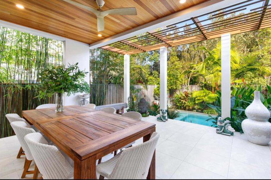 Noosa Villas นูซาวิลล์ ภายนอก รูปภาพ